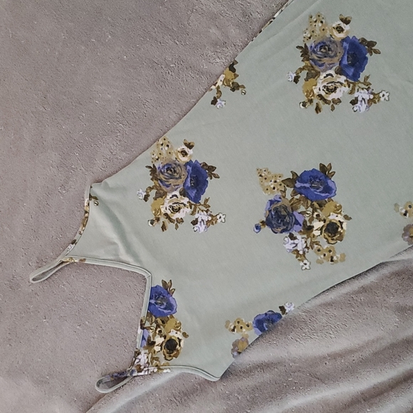 Forever 21 Blue floral midi fitted dress - Picture 1 of 4